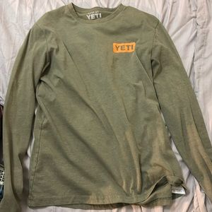 Men’s long sleeve tshirt